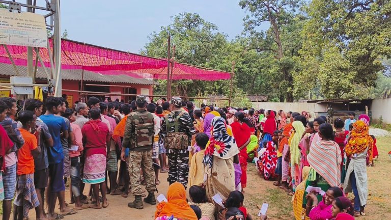 Chhattisgarh Voting- 10 सीटों पर वोटिंग पूरी, नारायणपुर, बीजापुर, सुकमा, कांकेर में मुछभेड़, कई नक्सलियों के मारे जाने की खबर