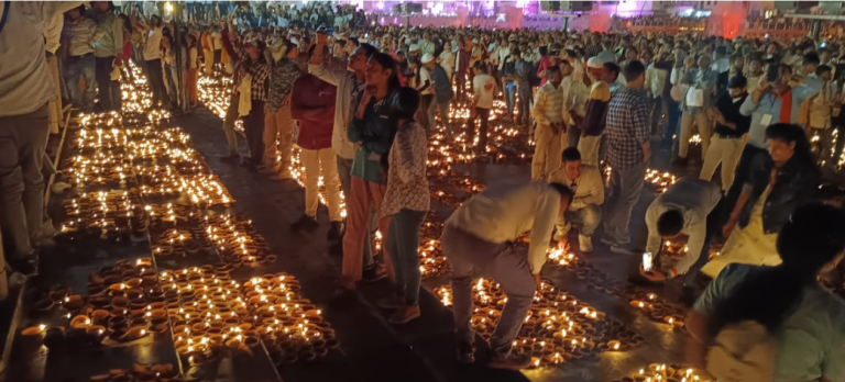 दीपोत्सव 2023: राम मंदिर से पहले ही सरयू तीरे जलाए गए आस्था और आत्मीयता के दीप