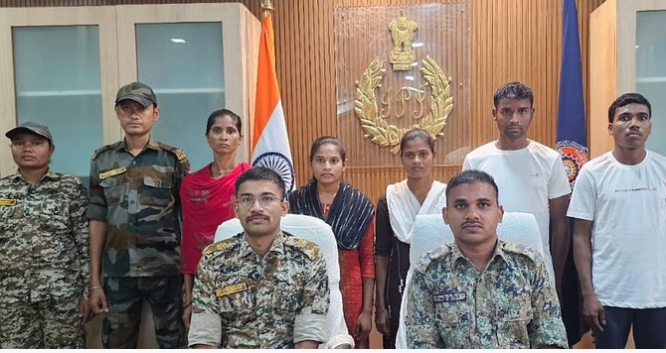 5 Hardcore Naxalites Surrendered